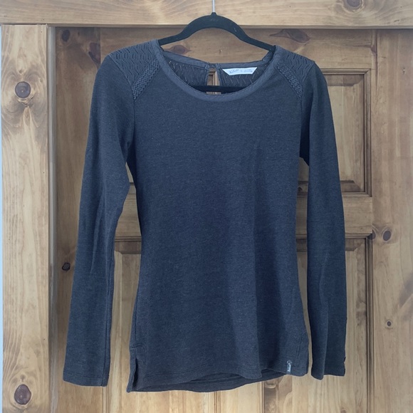 Woolrich lace back gray sweater size XS fits like a Small - Picture 2 of 4